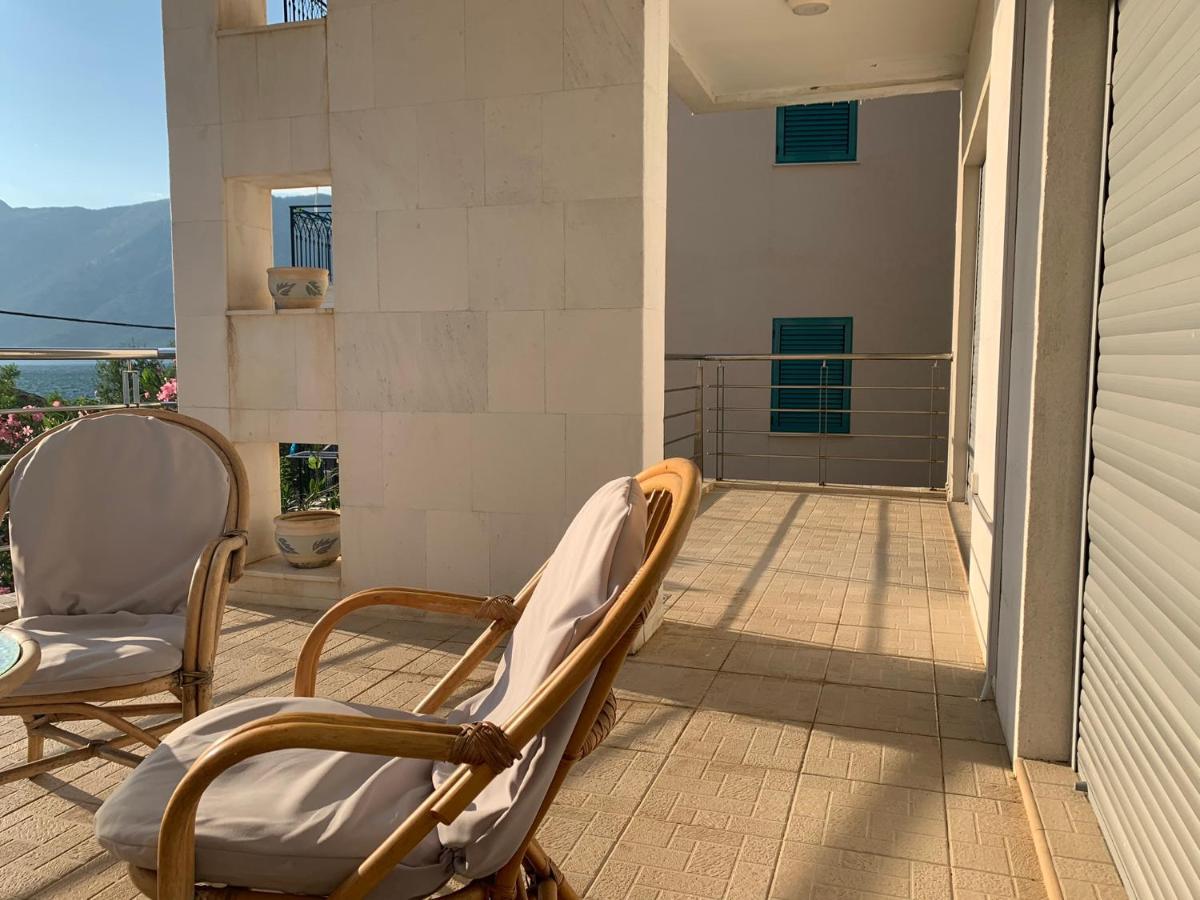 Apartment With Swimmingpool, Seaview And Large Terrace, 1St Floor, Min 2 Persons ドブロタ エクステリア 写真